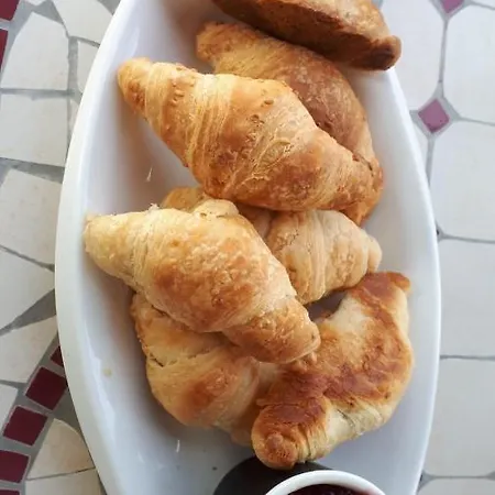 Sollei アパート ペトルチャネ