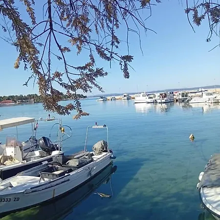 アパート Sollei ペトルチャネ