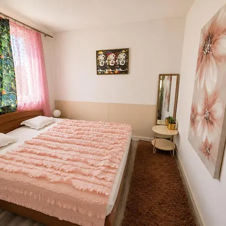 Apartament Sollei *